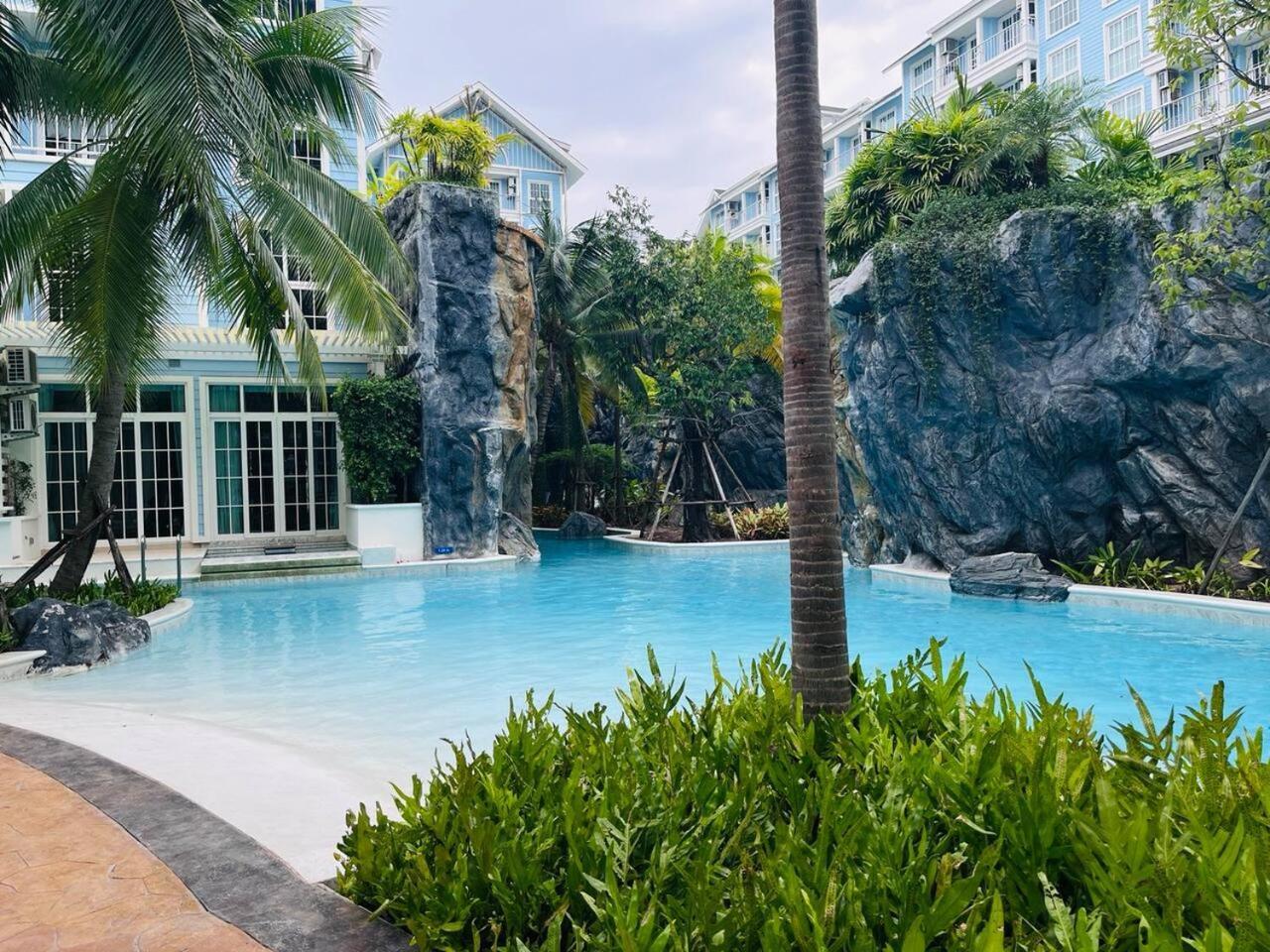 Grand Florida芭提雅带免费游泳池温泉和健身房和办公区水上花园公寓e208 นาจอมเทียน ภายนอก รูปภาพ