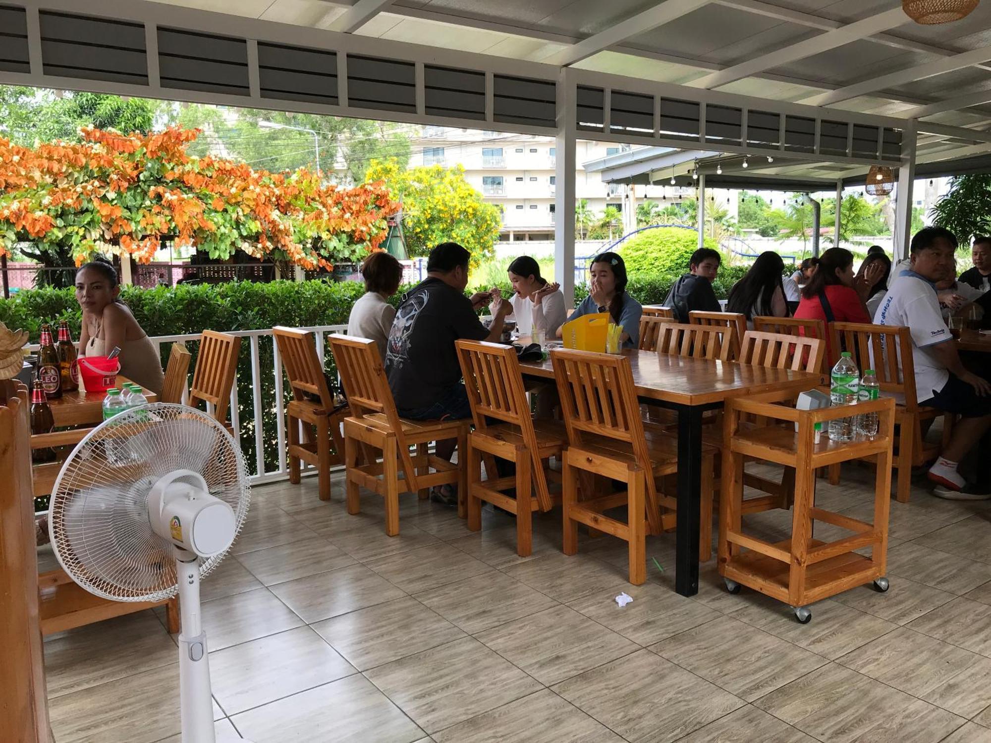 Grand Florida芭提雅带免费游泳池温泉和健身房和办公区水上花园公寓e208 นาจอมเทียน ภายนอก รูปภาพ